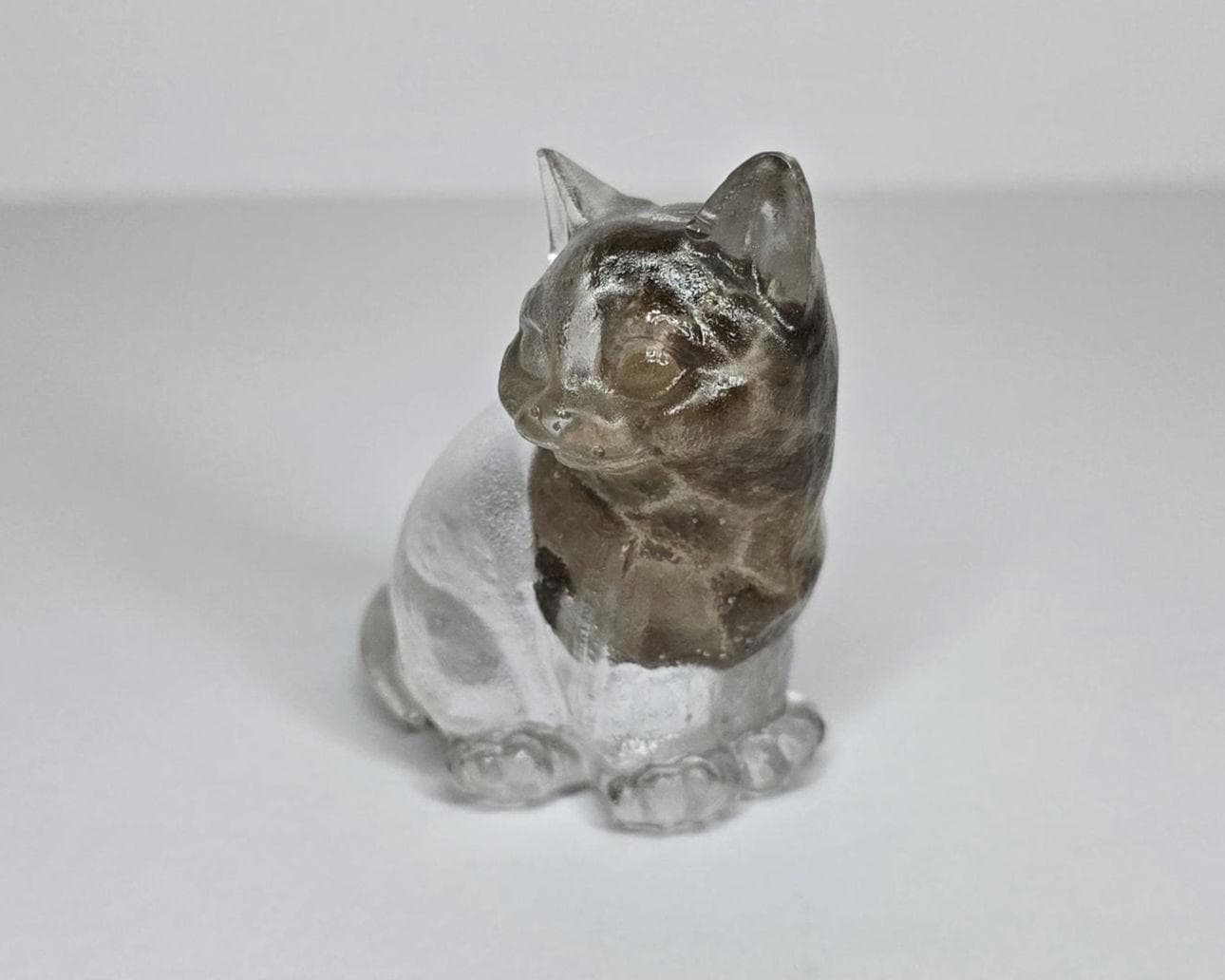 Petoskey Stone Cat Figurine, Crystal Clear Cat Sculpture, Great Lakes Rocks Gift, Gift for Rock Hunter, Gift for Cat Lover
