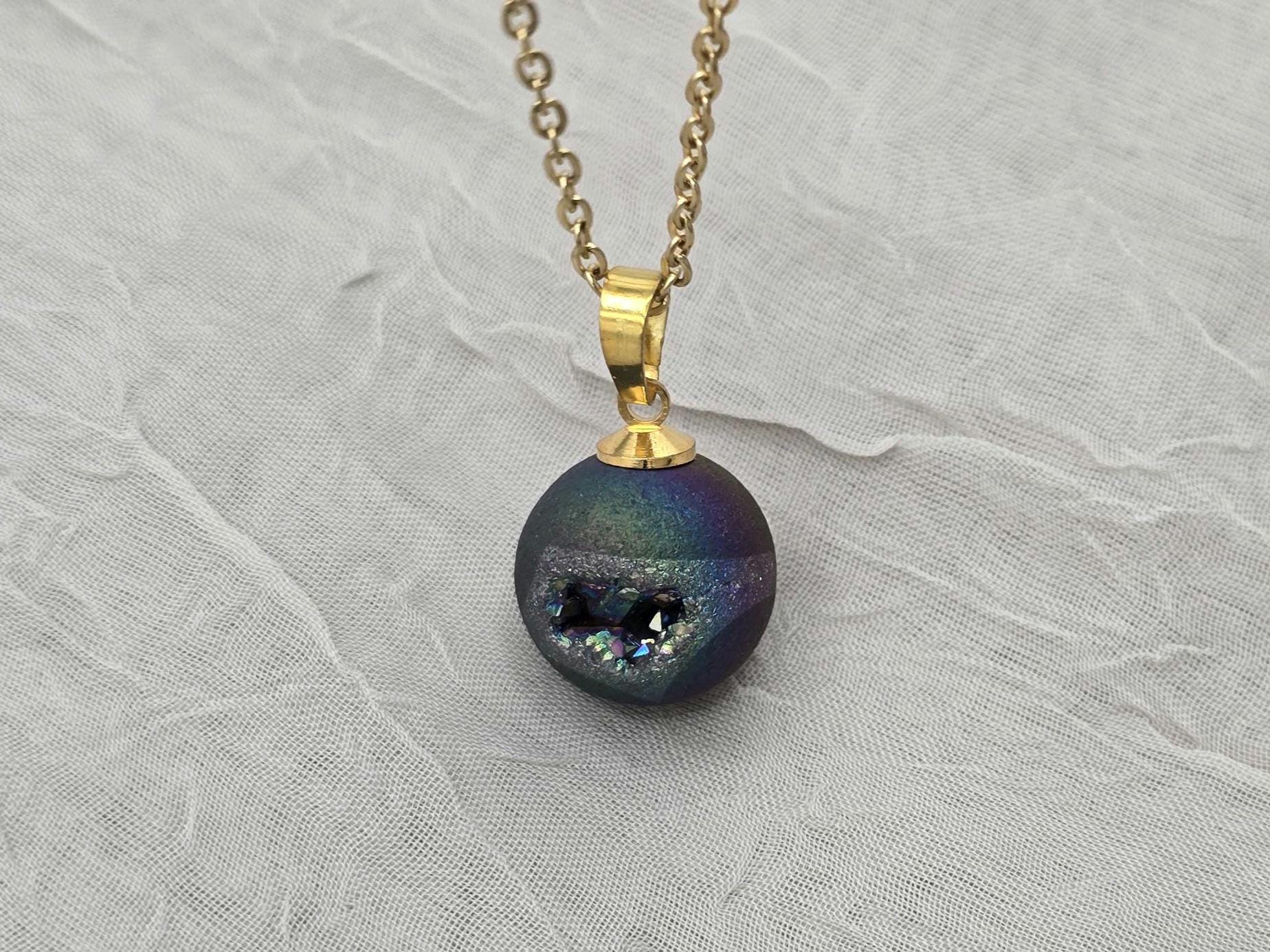 Rainbow Necklace Geode Necklace Druzy Necklace Agate Diamond Crystal Natural Gemstone Quartz Gift for Women Girlfriend Wife Stone 20" Gold