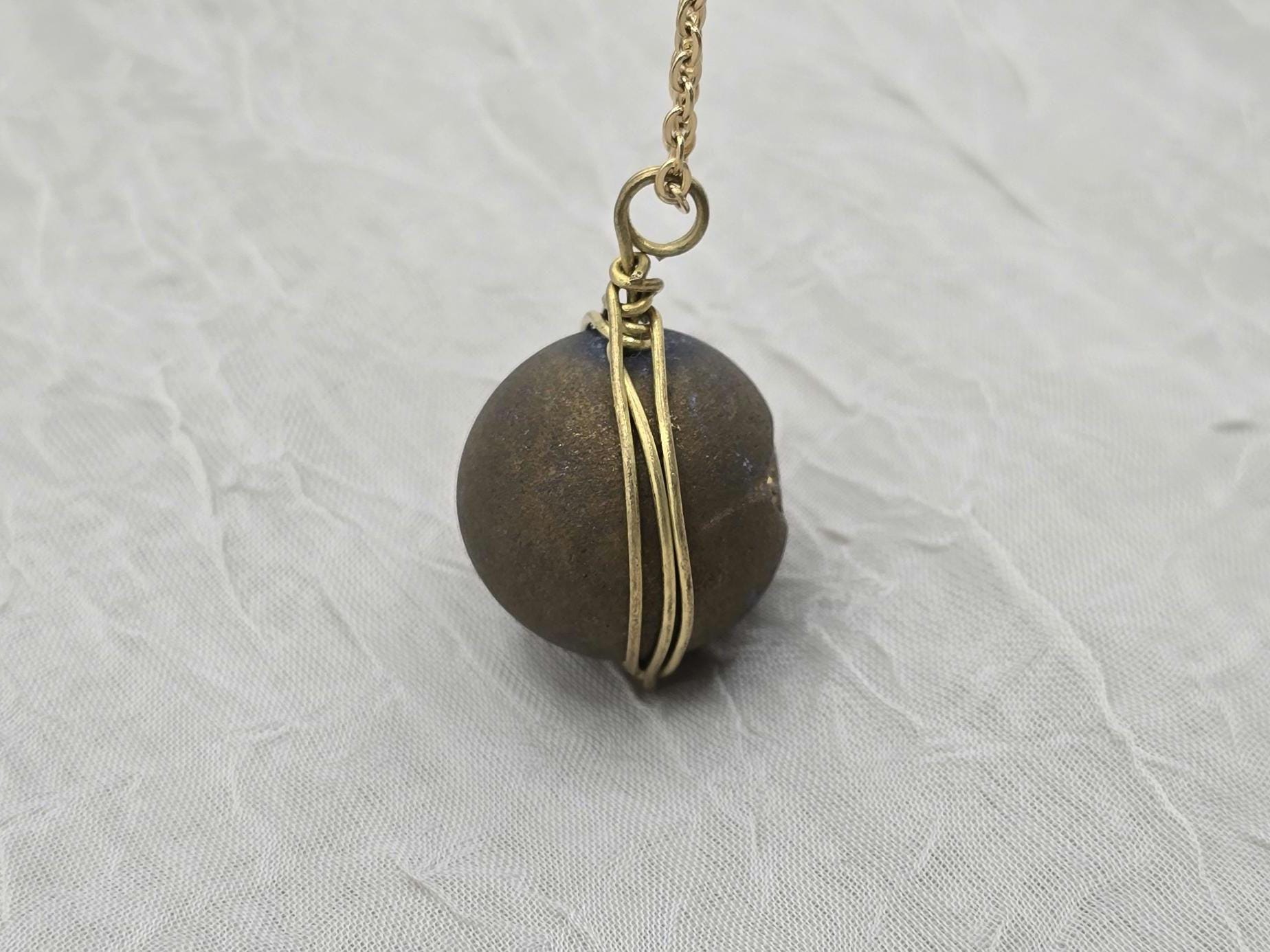 Gold Geode Necklace Druzy Necklace Agate Diamond Crystal Natural Gemstone Quartz Gift for Women Girlfriend Wife Inspiration Matte Rock Stone