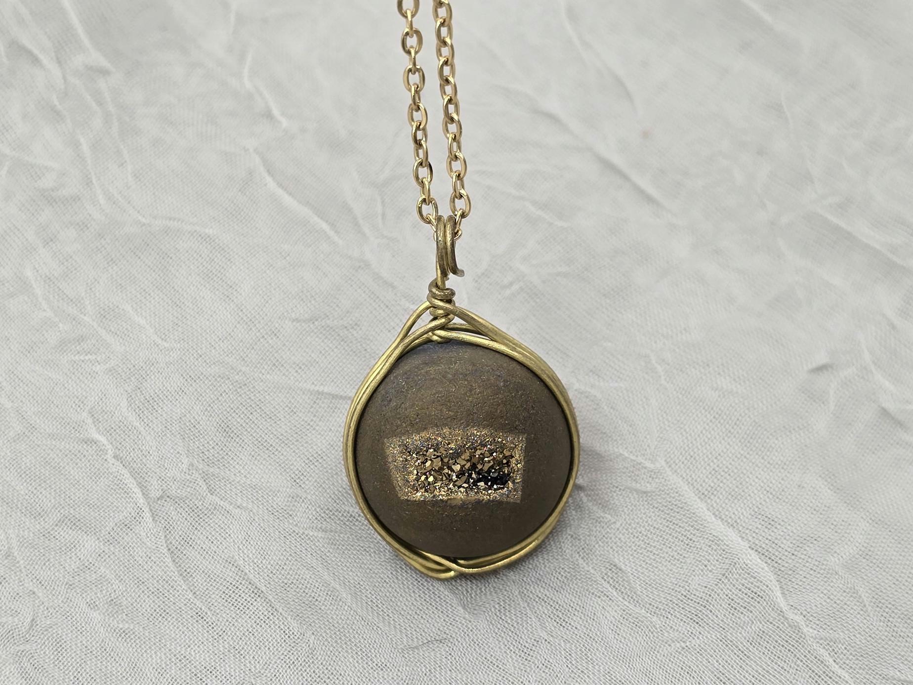 Geode Necklace Druzy Necklace Agate Diamond Crystal Natural Gemstone Quartz Gift for Women Girlfriend Wife Inspiration Matte Rock Stone