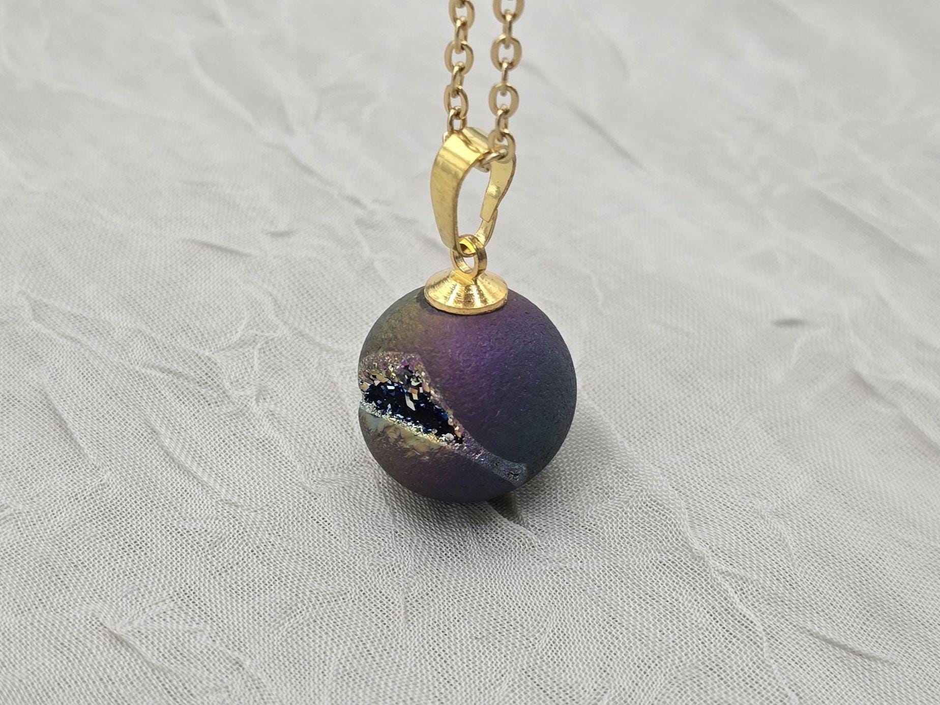 Rainbow Necklace Geode Necklace Druzy Necklace Agate Diamond Crystal Natural Gemstone Quartz Gift for Women Girlfriend Wife Stone 20" Gold