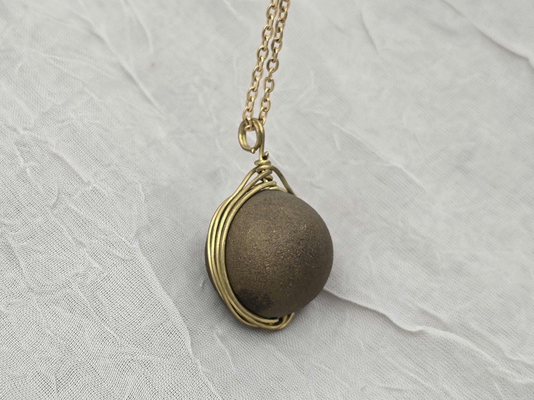 Geode Necklace Druzy Necklace Agate Diamond Crystal Natural Gemstone Quartz Gift for Women Girlfriend Wife Inspiration Matte Rock Stone