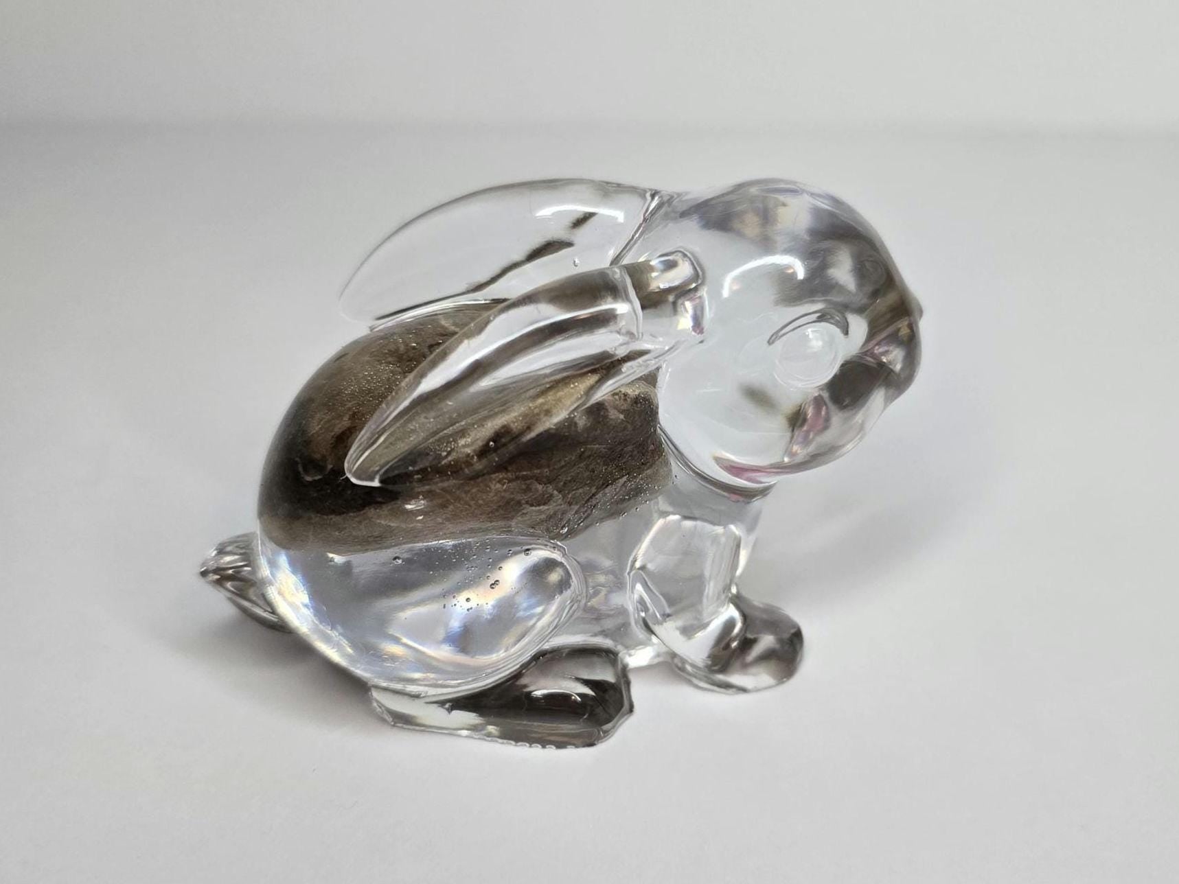 Petoskey Stone Bunny Figurine, Resin Rabbit Sculpture, Great Lakes Rocks Gift, Gift for Rock Hunter, Gift for Bunny Lover