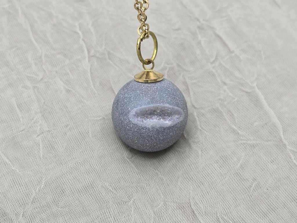 Gray Necklace Geode Necklace Druzy Necklace Grey Agate Diamond Crystal Natural Gemstone Quartz Gift for Women Girlfriend Wife Stone 20" Gold