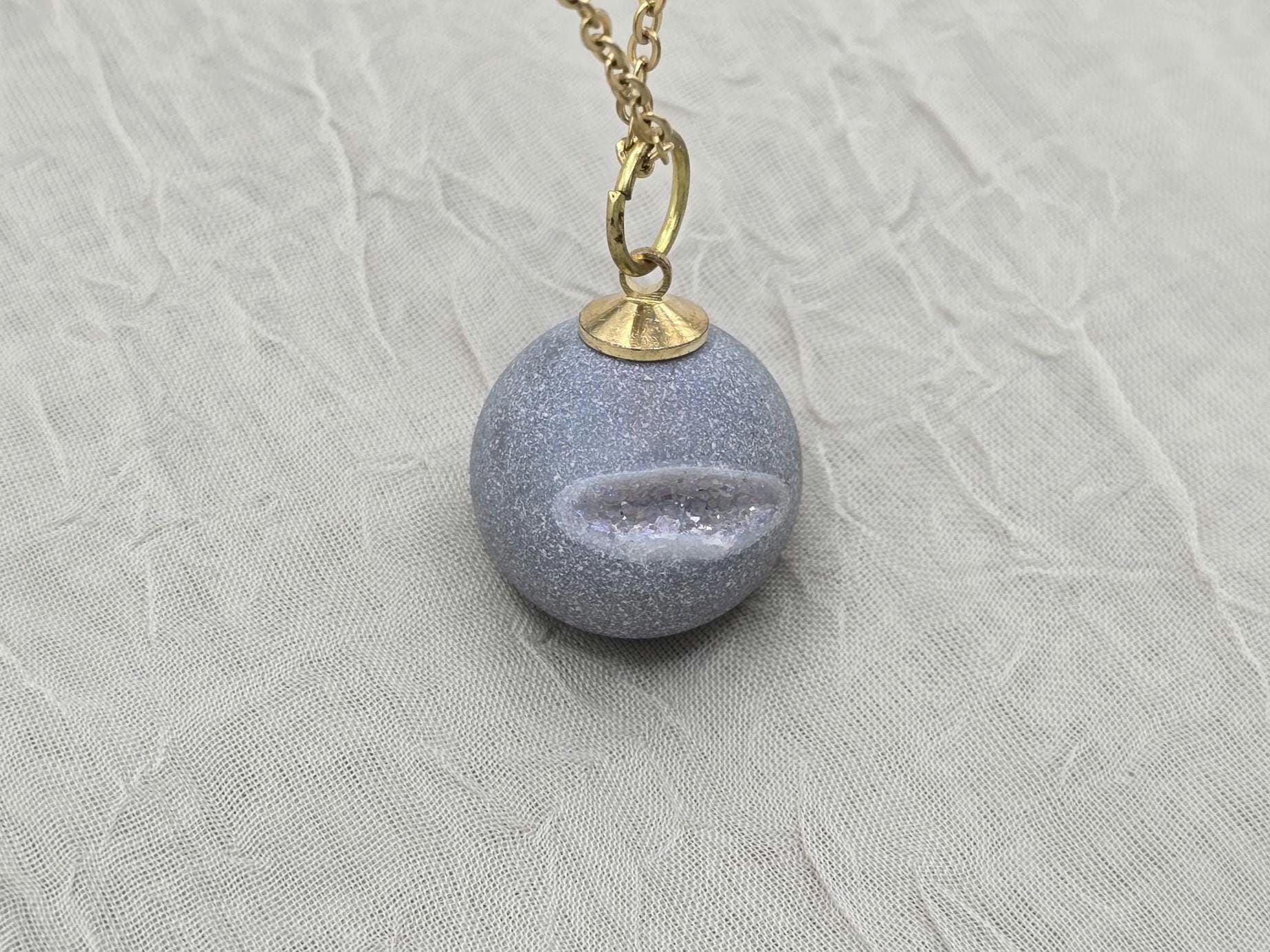 Gray Necklace Geode Necklace Druzy Necklace Grey Agate Diamond Crystal Natural Gemstone Quartz Gift for Women Girlfriend Wife Stone 20" Gold