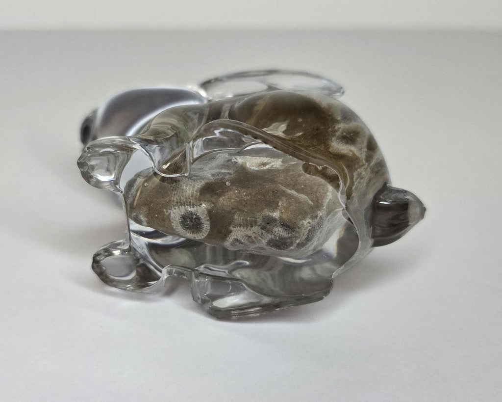 Petoskey Stone Bunny Figurine, Resin Rabbit Sculpture, Great Lakes Rocks Gift, Gift for Rock Hunter, Gift for Bunny Lover