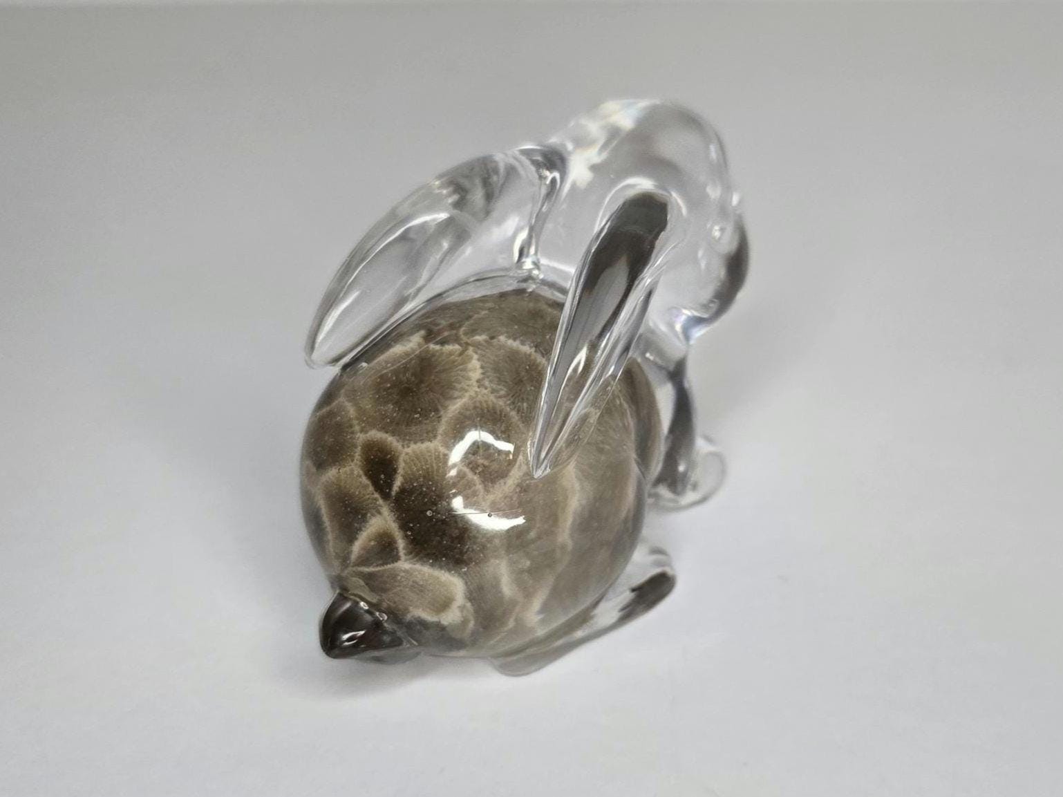 Petoskey Stone Bunny Figurine, Resin Rabbit Sculpture, Great Lakes Rocks Gift, Gift for Rock Hunter, Gift for Bunny Lover