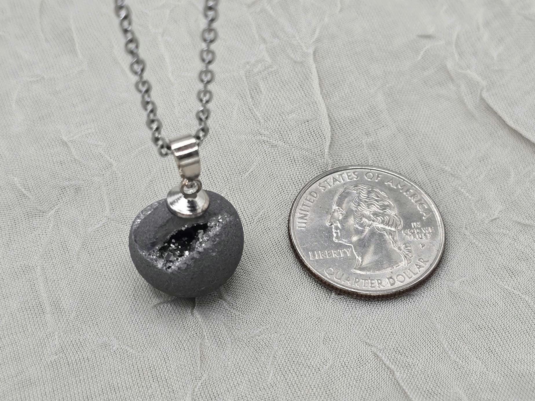 Silver Necklace Geode Necklace Druzy Necklace Gray Agate Diamond Crystal Gemstone Quartz Gift for Women Girlfriend Wife 18 Stainless Steel