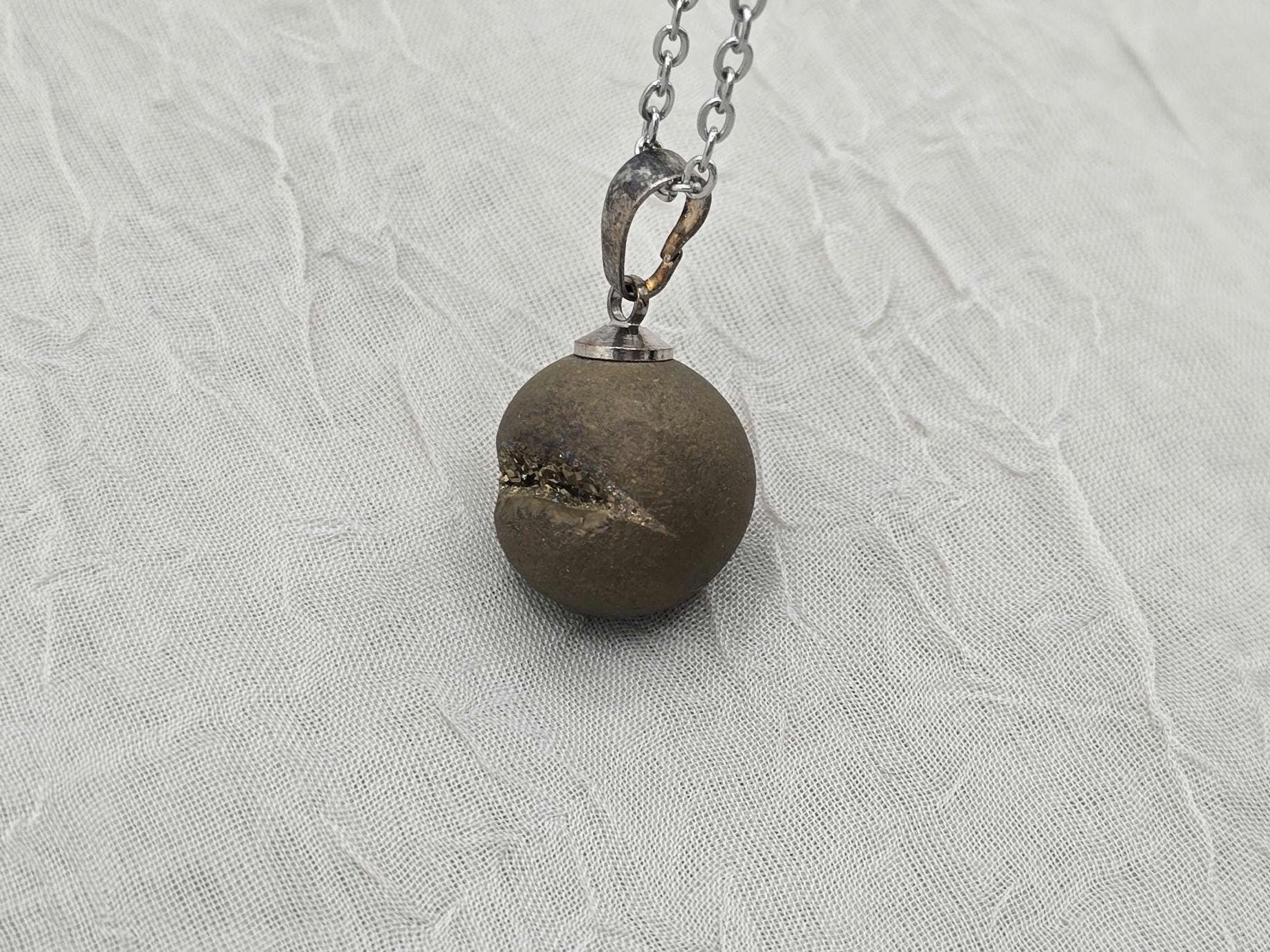 Silver Necklace Geode Necklace Druzy Necklace Gold Agate Diamond Crystal Gemstone Quartz Gift for Women Girlfriend Wife 18 Stainless Steel