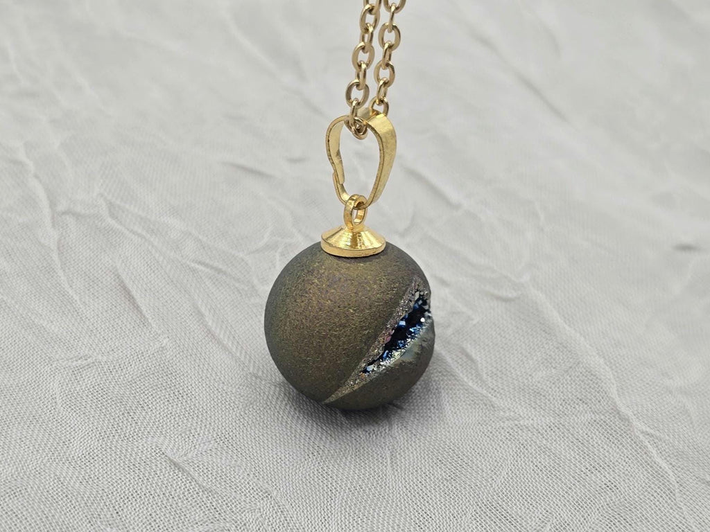 Rainbow Necklace Geode Necklace Druzy Necklace Agate Diamond Crystal Natural Gemstone Quartz Gift for Women Girlfriend Wife Stone 20" Gold