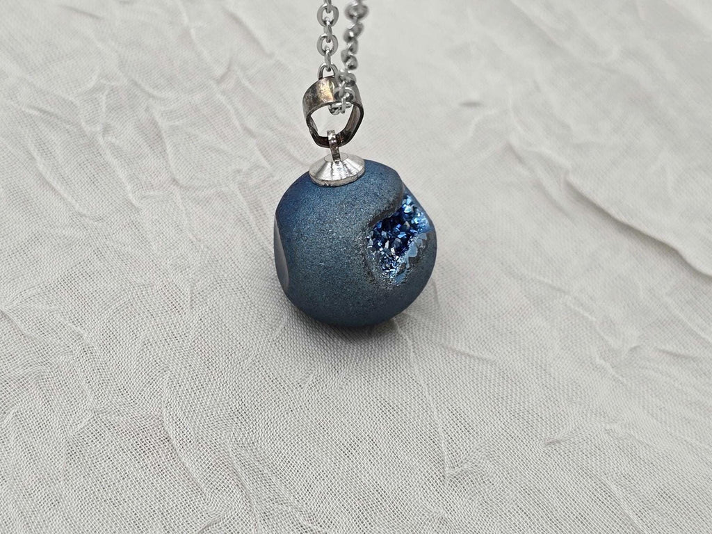 Sapphire Necklace Geode Necklace Druzy Necklace Blue Agate Diamond Crystal Gemstone Quartz Gift for Women Girlfriend Wife 18 Stainless Steel