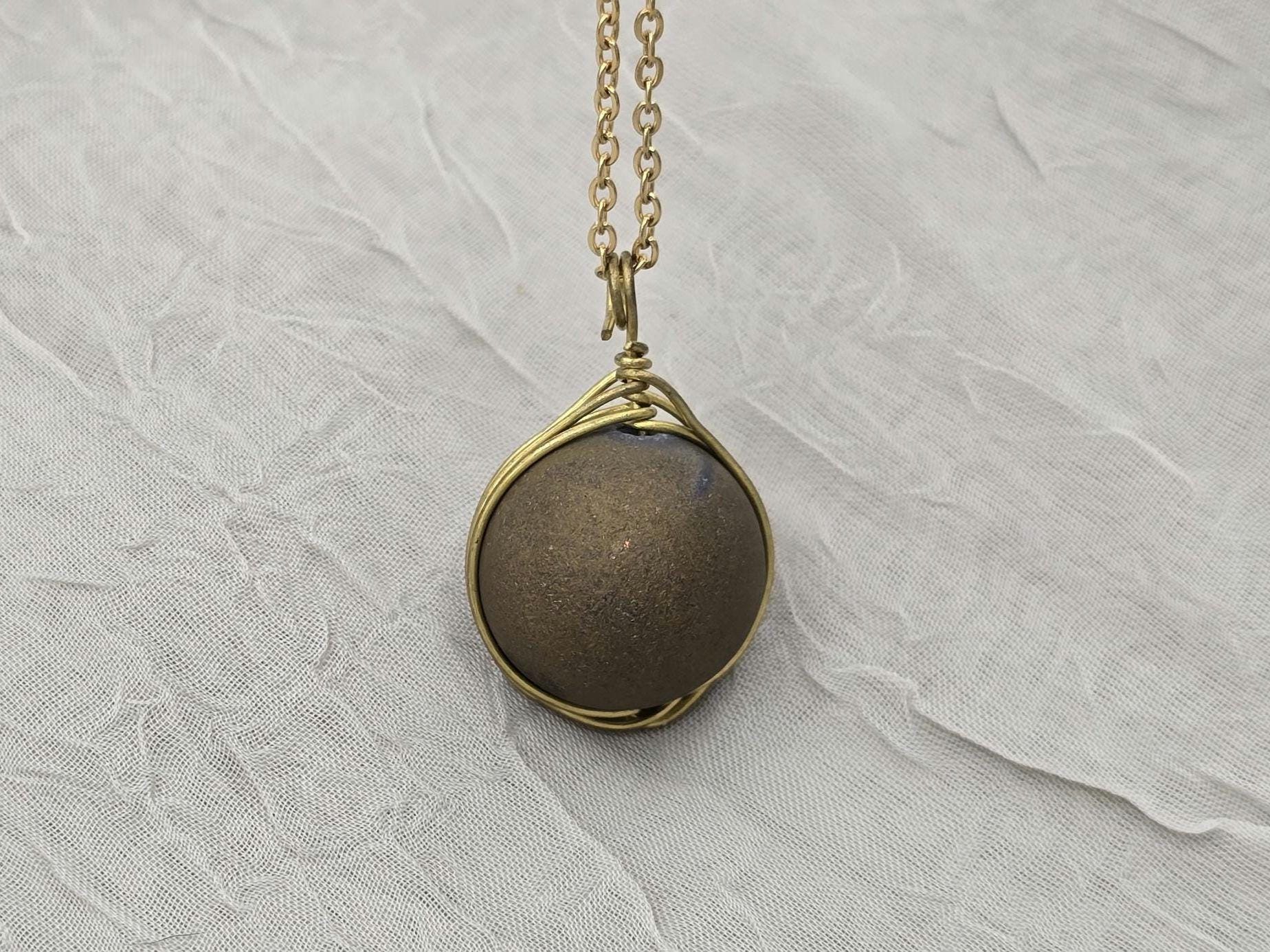 Geode Necklace Druzy Necklace Agate Diamond Crystal Natural Gemstone Quartz Gift for Women Girlfriend Wife Inspiration Matte Rock Stone