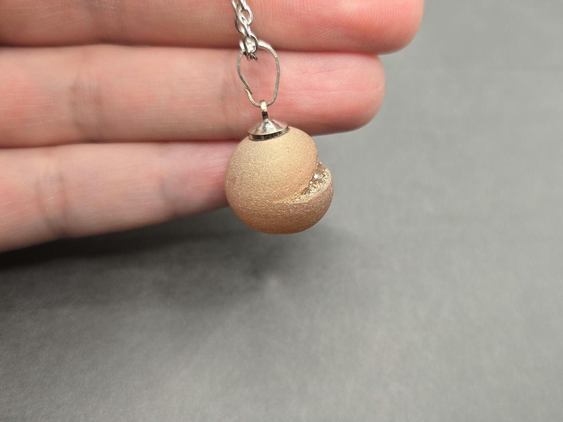 Pearl Pink Geode Necklace Druzy Necklace Agate Diamond Crystal Natural Gemstone Quartz Gift for Women Girlfriend Wife Inspiration Matte Tan