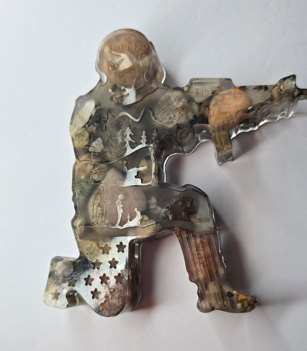 Army Veteran soldier figurine with Michigan rocks & Petoskey stone